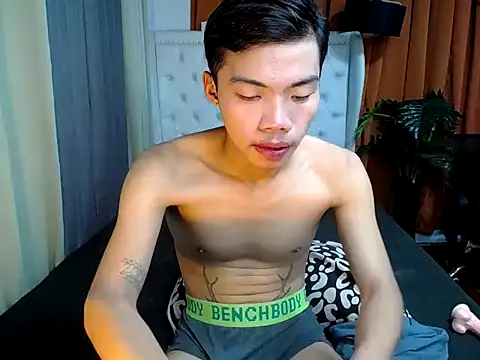 Snapshot of mike_cummer chatting on 02-12-26, 11:10 mike cummer online show from 02-12-26, 11:10