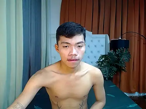 Snapshot of mike_cummer chatting on 03-02-26, 12:11 mike cummer online show from 03-02-26, 12:11