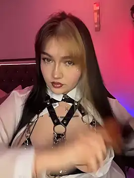 Daniela ruizz online show from 03-06-26, 02:17