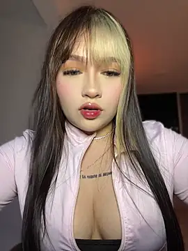 Snapshot of Daniela_ruizz chatting on 05-12-26, 02:30 Daniela ruizz online show from 05-12-26, 02:30