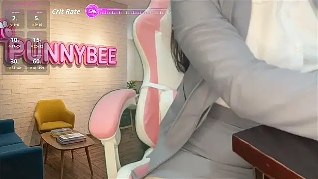 Punnybee online show from 07-24-26, 12:45
