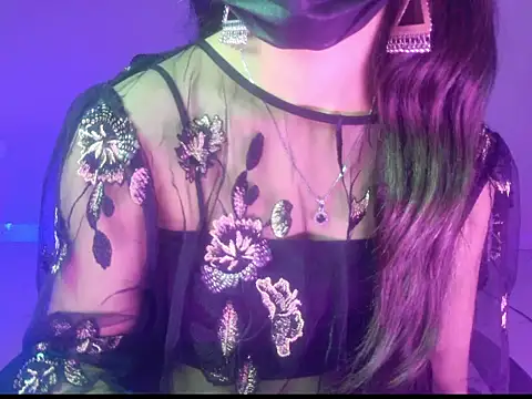 Isha Lush online show from 12-19-25, 05:32