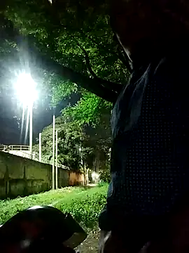 Snapshot of Andreskelly chatting on 02-23-26, 12:23 Andreskelly online show from 02-23-26, 12:23