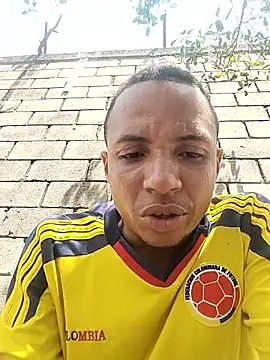 Snapshot of Andreskelly chatting on 02-25-26, 04:29 Andreskelly online show from 02-25-26, 04:29