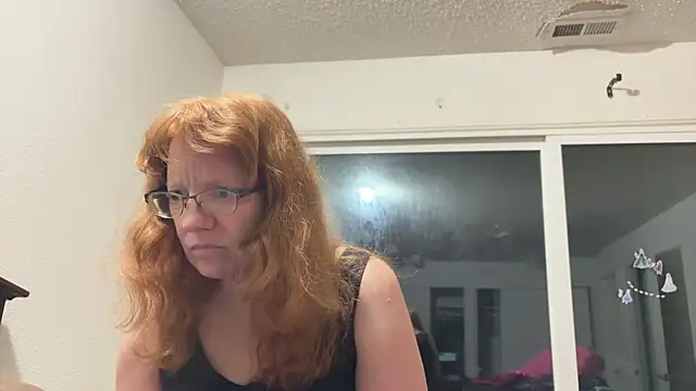 Lenaravenswood online show from 02-18-26, 05:49