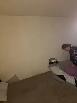 Vikml166 online show from 03-21-26, 07:53