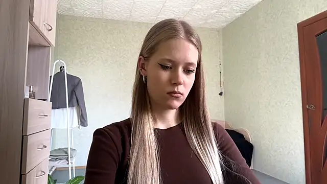 ZaidaSchwarten online show from 03-18-26, 11:35