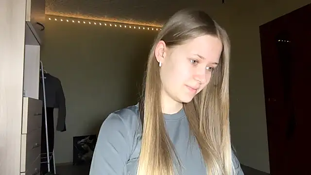 ZaidaSchwarten online show from 02-09-26, 05:05