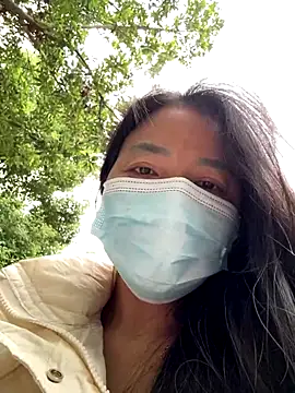 Snapshot of cmvoo chatting on 12-21-25, 06:59 cmvoo online show from 12-21-25, 06:59