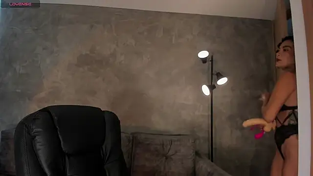 ValerieAustin online show from 10-13-25, 03:46