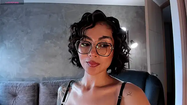 ValerieAustin online show from 11-26-25, 02:39