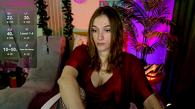 CarolainGilbert online show from 12-17-25, 08:25