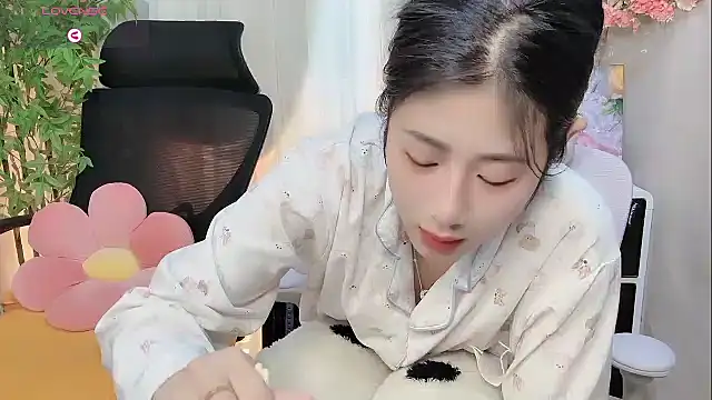 Yvonne-07 online show from 02-28-26, 08:25