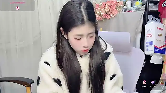 Yvonne-07 online show from 02-26-26, 01:11