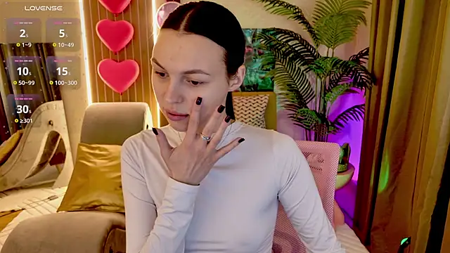 MaxinCarroll online show from 04-08-26, 10:06