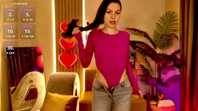 MaxinCarroll online show from 03-26-26, 05:17