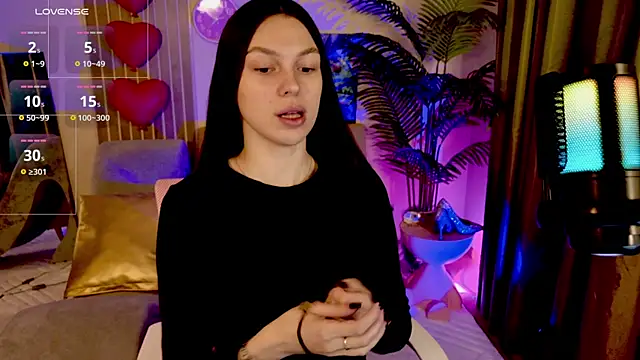 Snapshot of MaxinCarroll chatting on 04-27-26, 10:02 MaxinCarroll online show from 04-27-26, 10:02