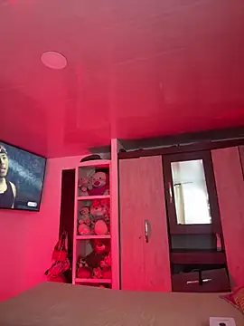 Aurora Dolce online show from 12-18-25, 01:22