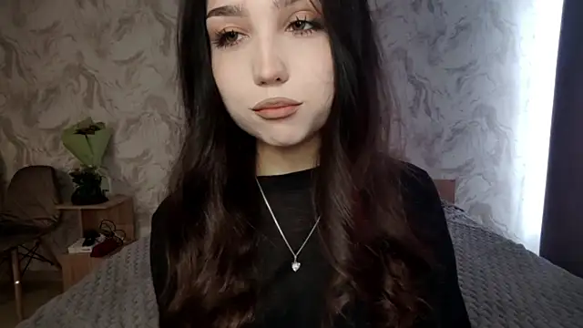 Qwami Amie online show from 04-13-26, 07:45