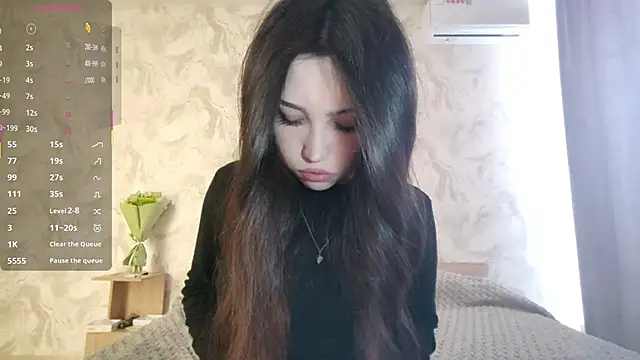 Qwami Amie online show from 03-06-26, 05:02