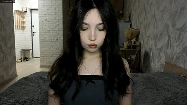 Qwami Amie online show from 06-11-26, 03:31