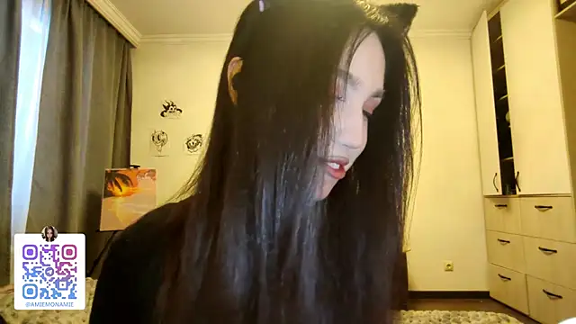 Snapshot of Qwami_Amie chatting on 01-08-26, 06:30 Qwami Amie online show from 01-08-26, 06:30