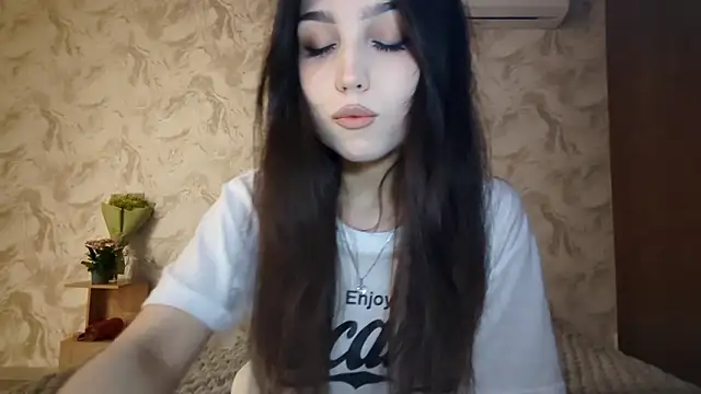 Qwami Amie online show from 03-16-26, 03:15