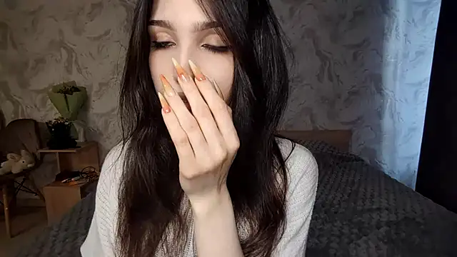 Qwami Amie online show from 03-26-26, 01:20