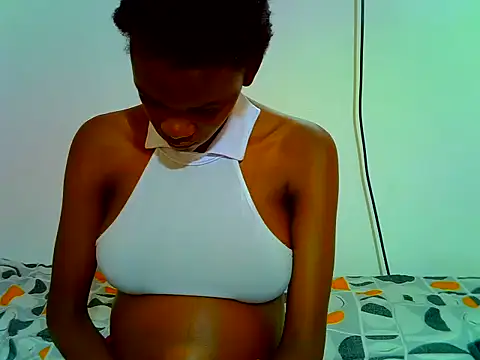 PetiteDoll 06 online show from 04-12-26, 11:13