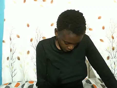 PetiteDoll 06 online show from 03-13-26, 12:10