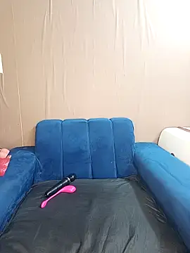 ChoklitBerryXX online show from 03-18-26, 07:15