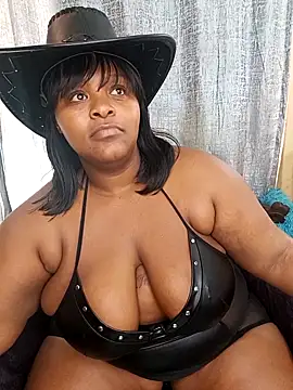 Snapshot of ChoklitBerryXX chatting on 05-11-26, 10:05 ChoklitBerryXX online show from 05-11-26, 10:05