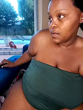 ChoklitBerryXX online show from 04-10-26, 05:03