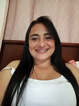 sara nina online show from 12-22-25, 04:56