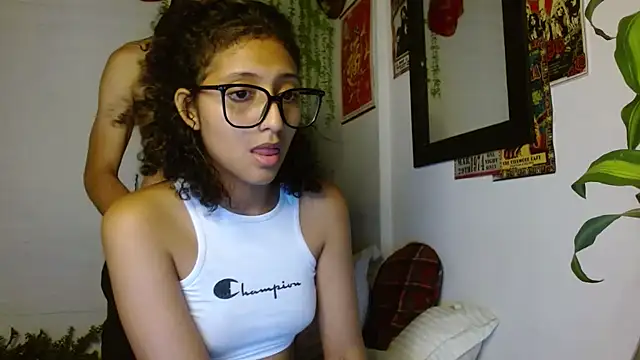 SweetEmxxx online show from 02-22-26, 12:02