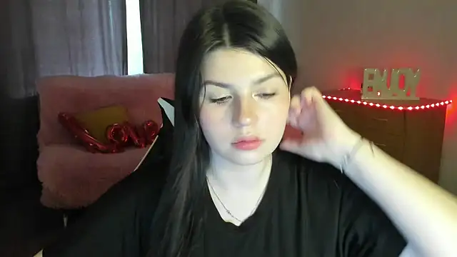 KisaModel online show from 06-03-26, 01:06