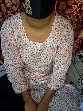 mira queen1 online show from 12-20-25, 04:10