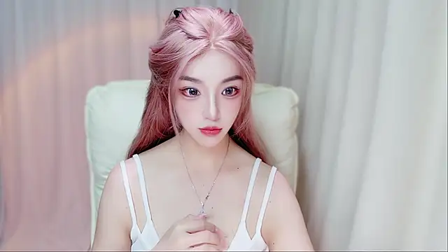 Snapshot of zizi-a chatting on 06-17-26, 01:10 zizi-a online show from 06-17-26, 01:10