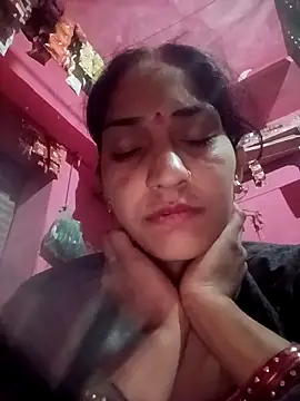 Snapshot of Chayna_singh chatting on 12-17-25, 10:59 Chayna singh online show from 12-17-25, 10:59
