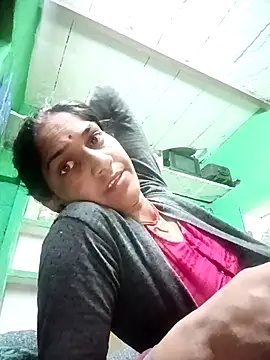 Snapshot of Chayna_singh chatting on 01-14-26, 10:35 Chayna singh online show from 01-14-26, 10:35