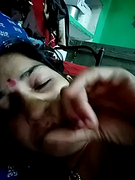 Snapshot of Chayna_singh chatting on 01-08-26, 05:08 Chayna singh online show from 01-08-26, 05:08