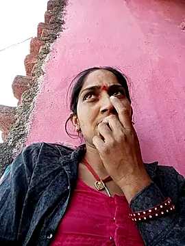 Snapshot of Chayna_singh chatting on 12-23-25, 09:30 Chayna singh online show from 12-23-25, 09:30