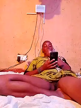 Snapshot of SEXY-NAIMA chatting on 12-18-25, 11:36 SEXY-NAIMA online show from 12-18-25, 11:36