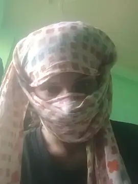 Snapshot of harshita01 chatting on 06-17-26, 12:04 harshita01 online show from 06-17-26, 12:04