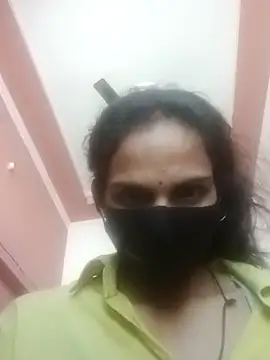 Snapshot of harshita01 chatting on 02-07-26, 07:27 harshita01 online show from 02-07-26, 07:27