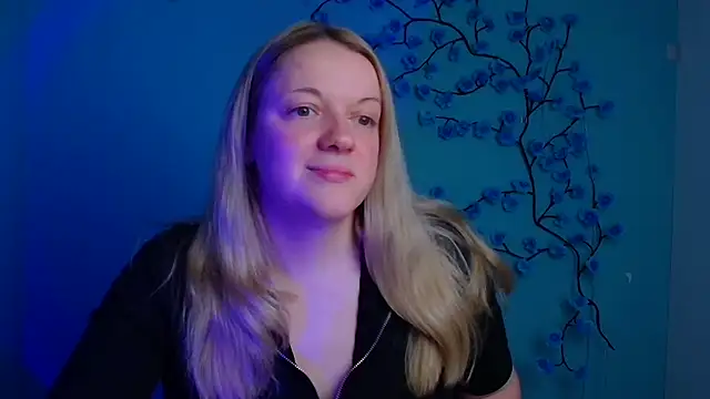 Samantha Gloww online show from 12-14-25, 01:17