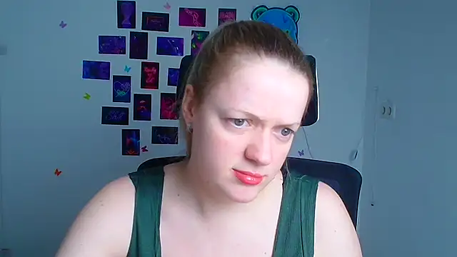 Samantha Gloww online show from 12-21-25, 12:51