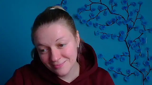 Samantha Gloww online show from 12-19-25, 01:24