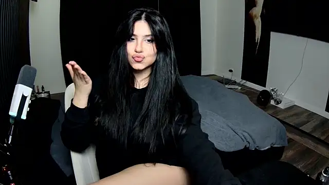 Nicole Pars online show from 03-01-26, 04:40