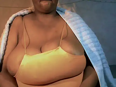 Snapshot of sweetmilkylady chatting on 06-09-26, 04:57 sweetmilkylady online show from 06-09-26, 04:57